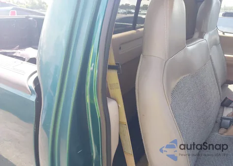 1997 Ford F150 Lariat/Standard/Xl/Xlt from USA, damaged, VIN 1FTDF1769VNC57748